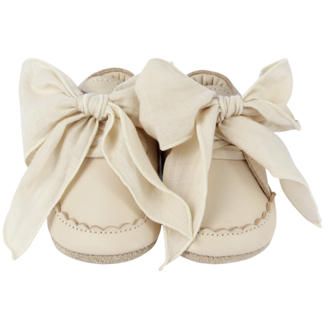 Donsje Baby Girls Cream Leather Bow Shoe Donsje Baby Girls Cream Leather Bow Shoe