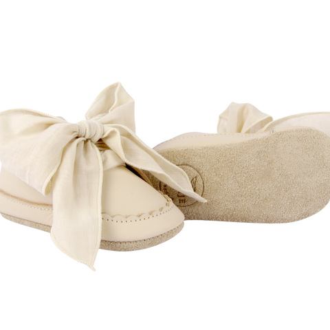 Donsje Baby Girls Cream Leather Bow Shoe Donsje Baby Girls Cream Leather Bow Shoe