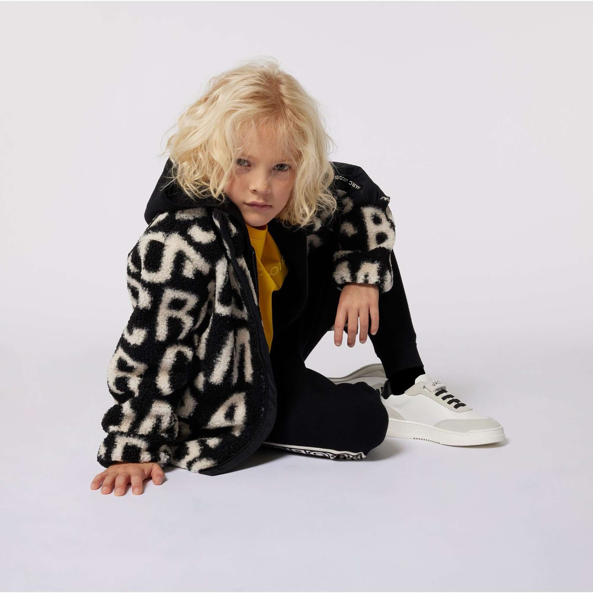 Marc Jacobs Unisex Logo Fleeced Jacket Marc Jacobs Unisex Logo Fleeced Jacket