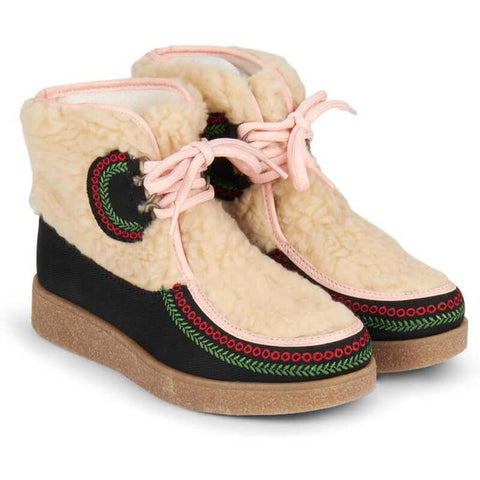 Stella McCartney Kids Girls Cream Borg Moccasin Ankle Boots Stella McCartney Kids Girls Cream Borg Moccasin Ankle Boots