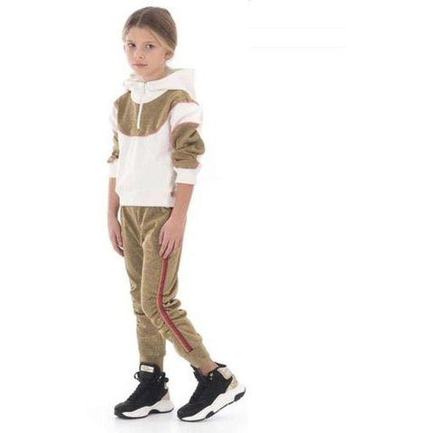 Simonetta setted Simonetta setted