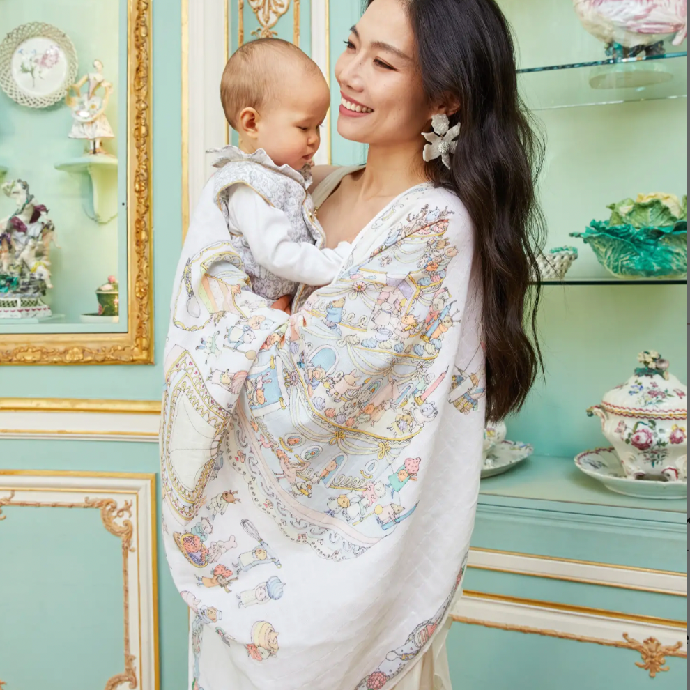 Atelier Choux Paris White Le Gateau Swaddle