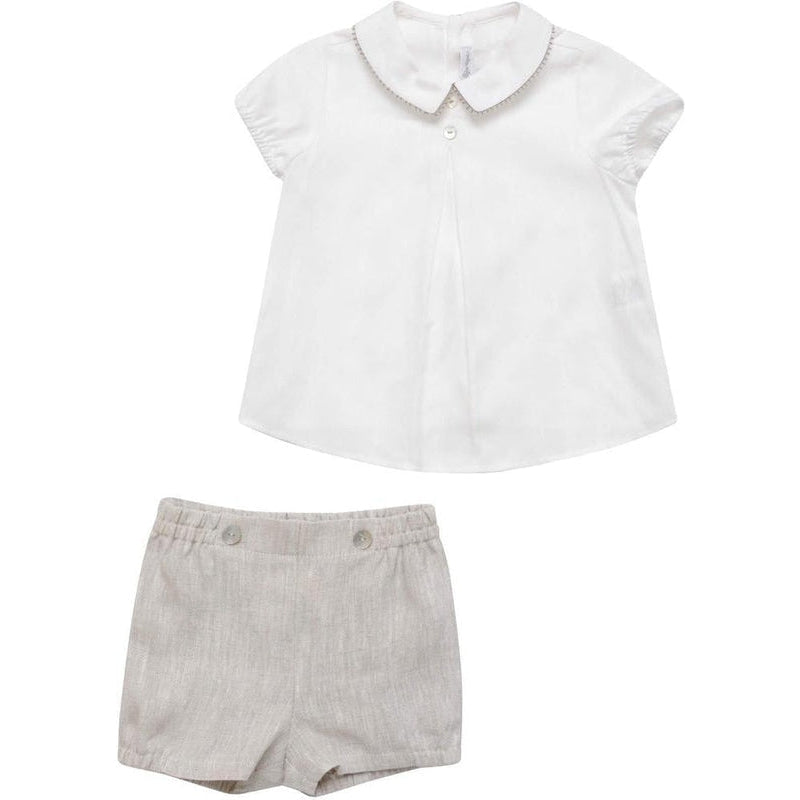 Fina Ejerique Cream Shirt with Beige Shorts